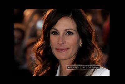 Julia Roberts cuts USD 8 Million from Hawaiian home sale
