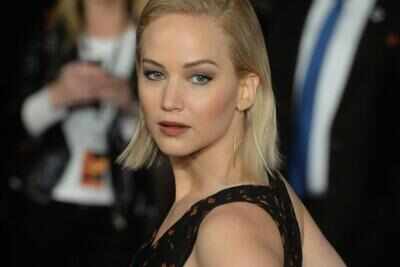 Jennifer Lawrence used to yell at ex Hoult in Southern accent