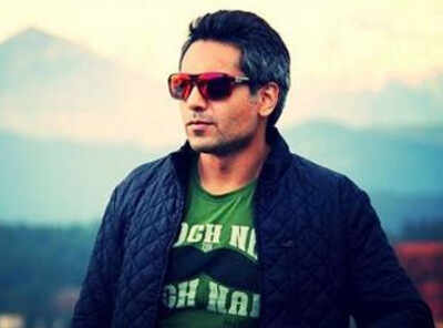 Iqbal Khan takes wife, daughter on a holiday to Paris