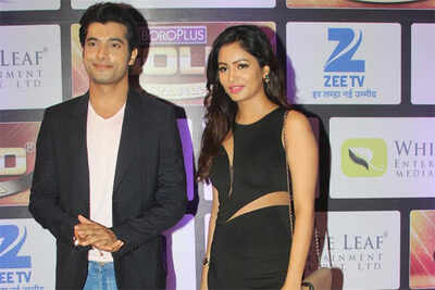 Ssharad Malhotra makes his first public appearance with girlfriend Pooja Bisht