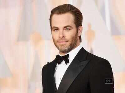 Chris Pine wishes people dressed better