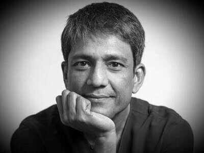 Adil Hussain joins '2.o' sets