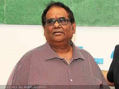 Farooque Shaikh complimented me for being selected for a role over him, says Satish Kaushik