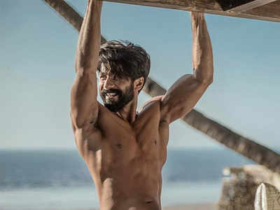 Pic Shahid Kapoor Shares A Shirtless Picture From The Beach Hindi