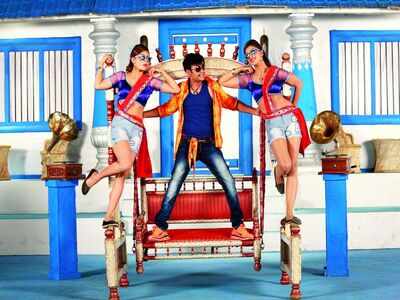 Sharan romances two girls