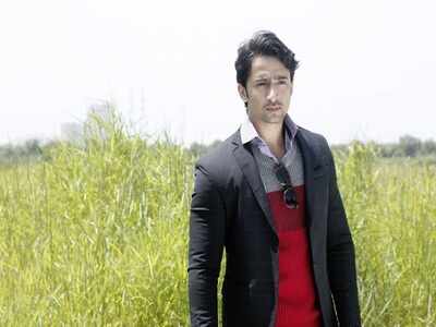 Shaheer Sheikh becomes proud owner of a new swanky Mercedes