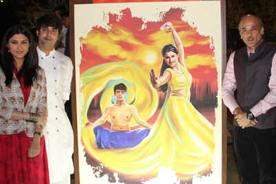 Sooraj R. Barjatya Unveils Piyaa Albela’s Art Exhibit at the Kalaghoda Festival