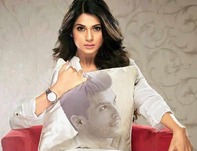7 times Jennifer Winget wore white and made a fashion statement!