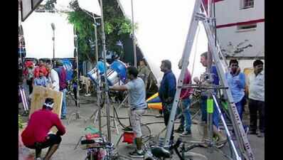 Filmmaker to govt: Open a film centre
