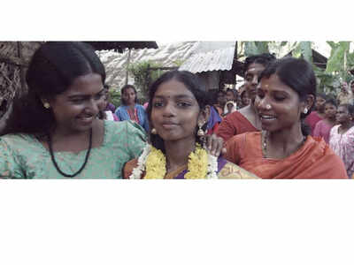 'Manhole' film's video song 'Sedikk Sedi' is here