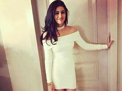 Watch: Navya Naveli Nanda raises mercury levels with her dance moves