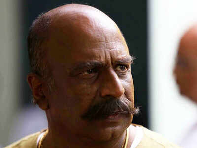 Actor Siddique goes for a makeover for Velipadinte Pusthakam