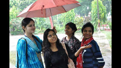 Outstation girls say no to university hostels
