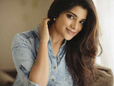 Aathmika is now the ‘girl-next-door’