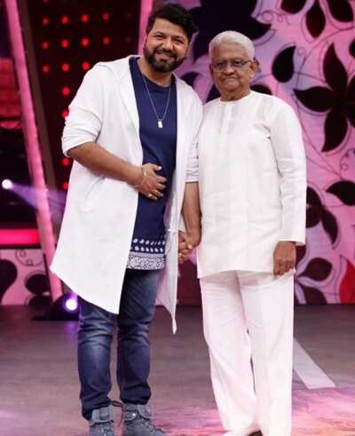 Pyarelal appears on Sur Nava Dhyas Nava
