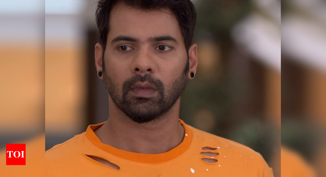 Kumkum Bhagya Written Update February Abhi And Pragya Think