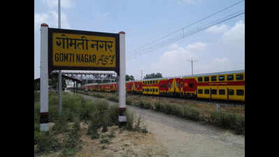 Power supply to Gomti Nagar railway station cut over pending dues