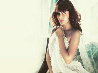 Ex-Bigg Boss contestant Mandana Karimi has got a jazzy new haircut, see her post