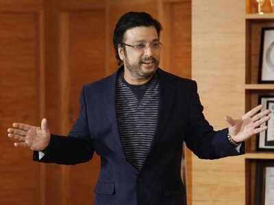 Karthik to play Udhayanidhi Stalin’s dad in his next?