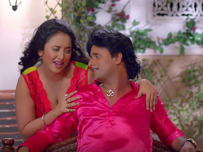 Rani Chatterjee's latest song ‘Aawate Palang Pe Dehiya’ clicks with the audience