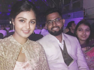 Monal Gajjar shares a birthday message for ‘Family Circus’ director Viral Rao