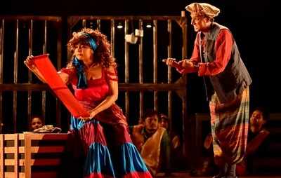 Theatre group collects funds to help Satish Shaw