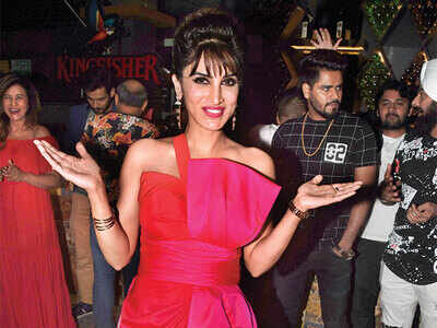 Celebs let their hair down at this surprise party for Smita Gondkar