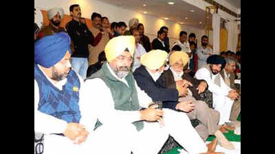 Badals facilitated pardon to dera head: Interim report