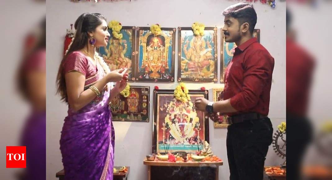 Pagal Nilavu Written Update August 9 2018 Arjun Buys Gifts For Sneha