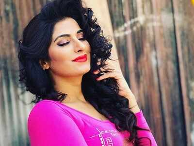 Poonam Dubey expresses her gratitude for receiving a great response to the film ‘Chana Jor Garam’