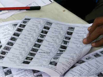 Congress alleges discrepancies in Telangana voter list, seeks EC's intervention