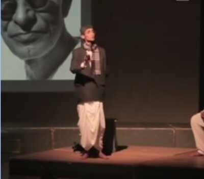 Five reasons to watch 'Hoy Mee Savarkar Boltoy'