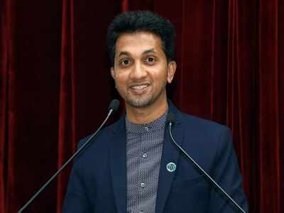 Idli-dosa batter maker youngest IIMB alumni award winner