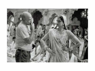 3 Years of 'Prem Ratan Dhan Payo': Sonam Kapoor shares glimpses of behind the scenes during the shoot of the film