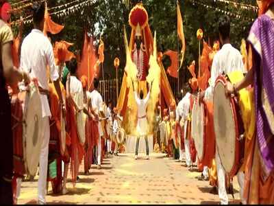 Catch a glimpse of Shreyas Talpade in the teaser of Vitthala Vitthala
