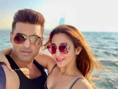 Watch: Oindrila Sen and Ankush Hazra enjoy a candid moment in Dubai