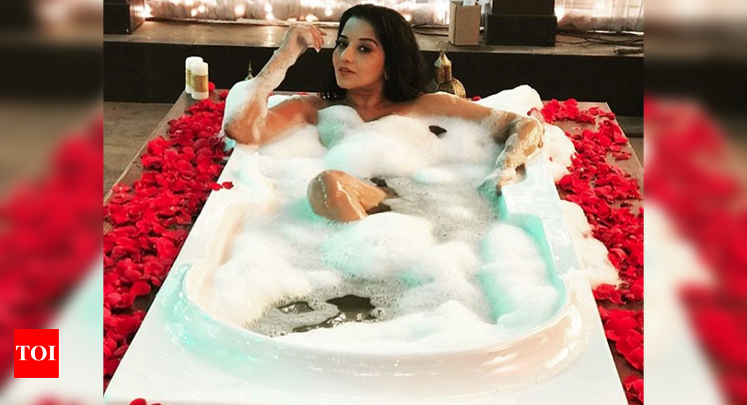 Picture Bhojpuri Actress Monalisa Poses In A Bathtub And Sets The