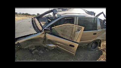 Child, aunt die in SUV crash