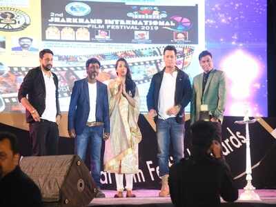 Sharman Joshi and Ranjha Vikram Singh to star in Aaryaan Saxena's 'Fauji Calling'