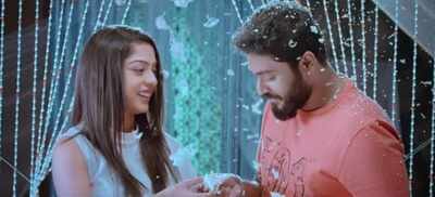 Pachapoompattu song from Soothrakkaran is all about loving your family