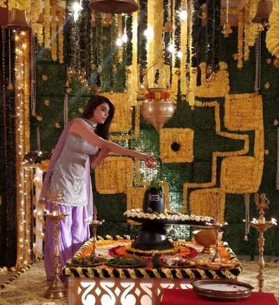 Trolling Anjum Fakih for offering prayers to Lord Shiva on Mahashivratri is sheer intolerance