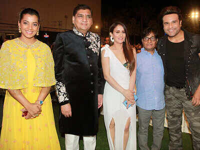 Film and TV actors attend this Gujarati film and theatre awards