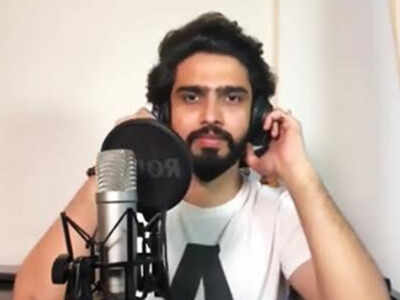 Amaal Mallik enjoys crooning on Smule