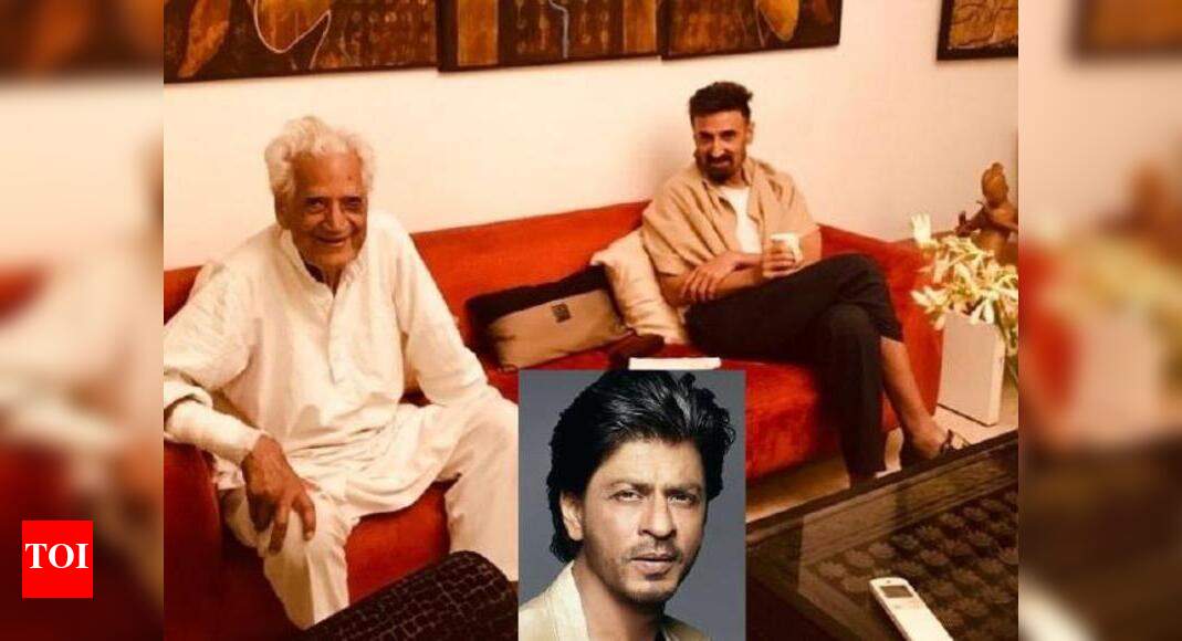 Shah Rukh Khan Pays Warm Tribute To Rahul And Mukul Dev S Father Hari