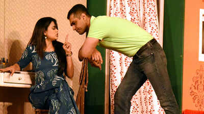 Shweta Tiwari & Rakesh Bedi’s ‘marital drama’ in the Pink City