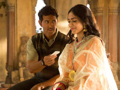 'Super 30': Hrithik Roshan and Mrunal Thakur starrer first song 'Jugraafiya' to release today