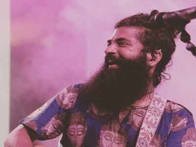 A soothing track from Vasu Dixit