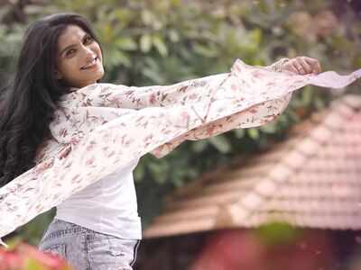 A romantic number from Yaanaa