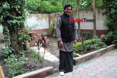 I had carried grain sacks of 50 kgs on my shoulder in Bhopal- Ashutosh Rana