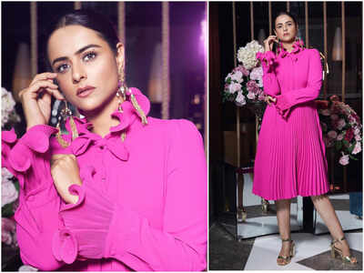 Prachi Tehlan looks sizzling in a bold pink dress